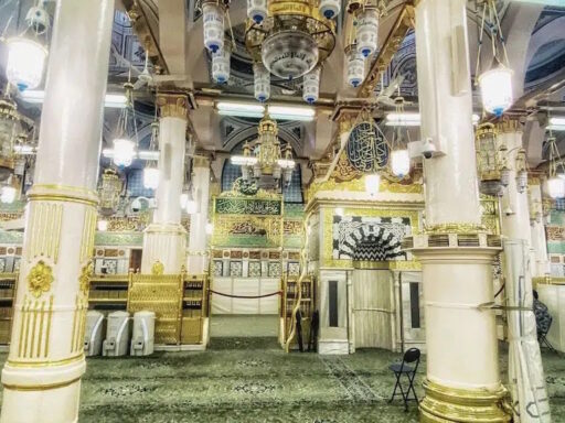 6 Tiang Raudhah Masjid Nabawi